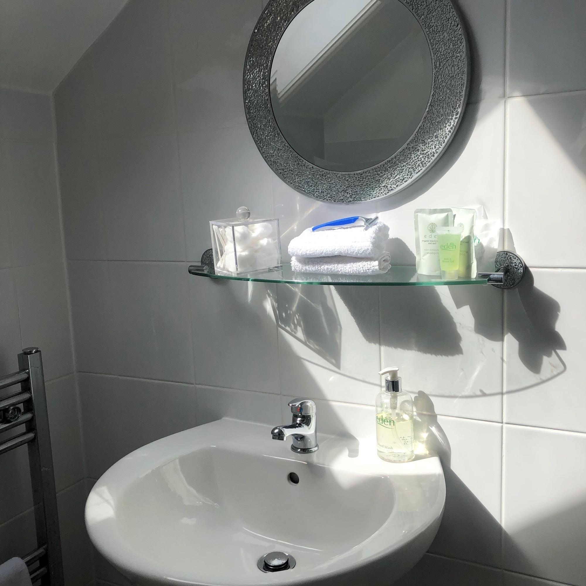 Witchingham B&B Holyhead Luaran gambar